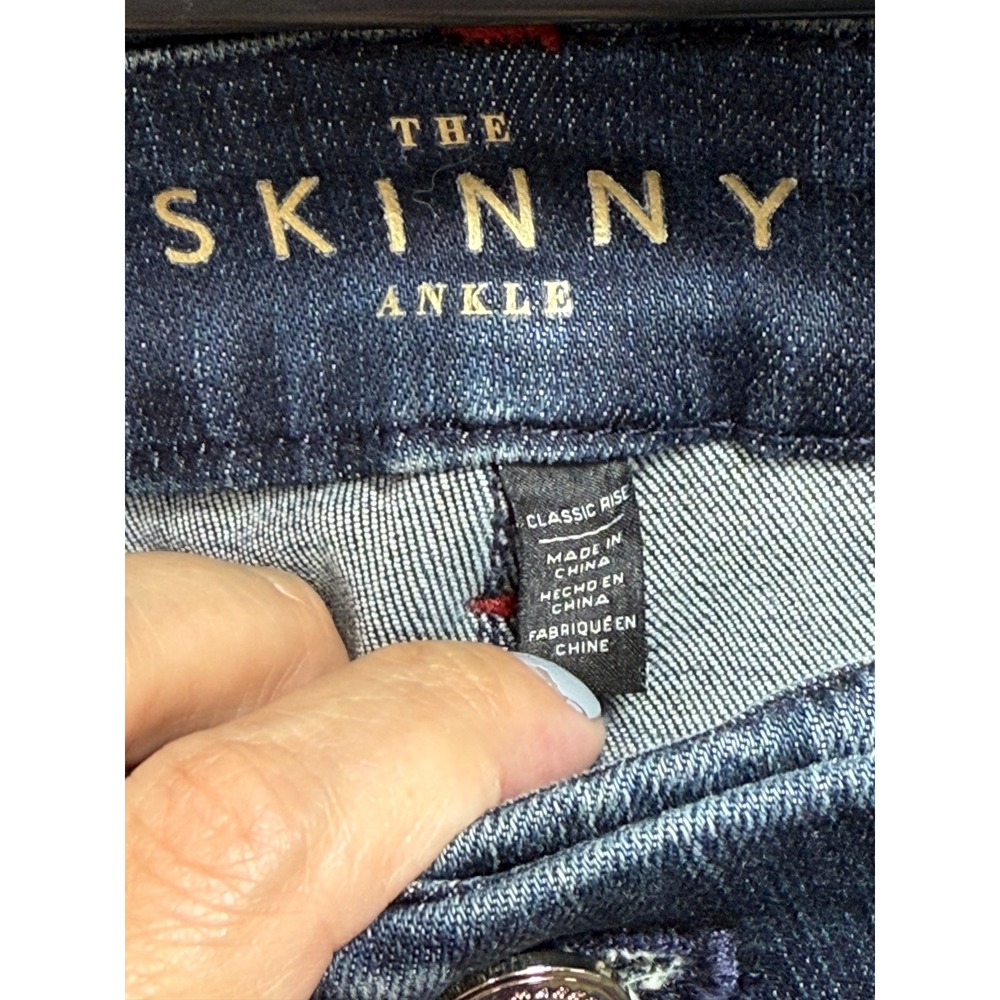 White House Black Market The Skinny Ankle Jeans Women 8P Blue Button Hem - Picture 2 of 12